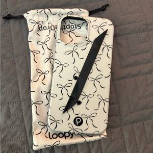 Loopy Case Black Bow 13 Pro Max